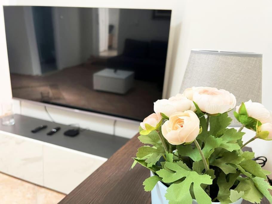 Eva'S Villas 2室温馨庭院拥有私家停车位 Glyka Nera Exteriör bild